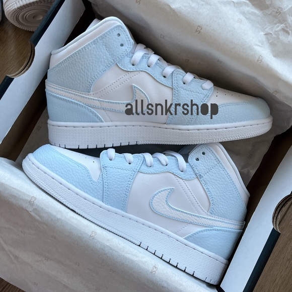 Jordan Shoes - Nike air jordan 1 mid custom